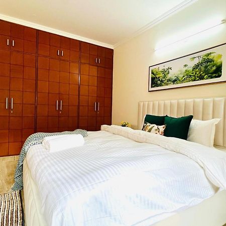 Olive Serviced Apartments - New Friends Colony New Delhi Exteriör bild