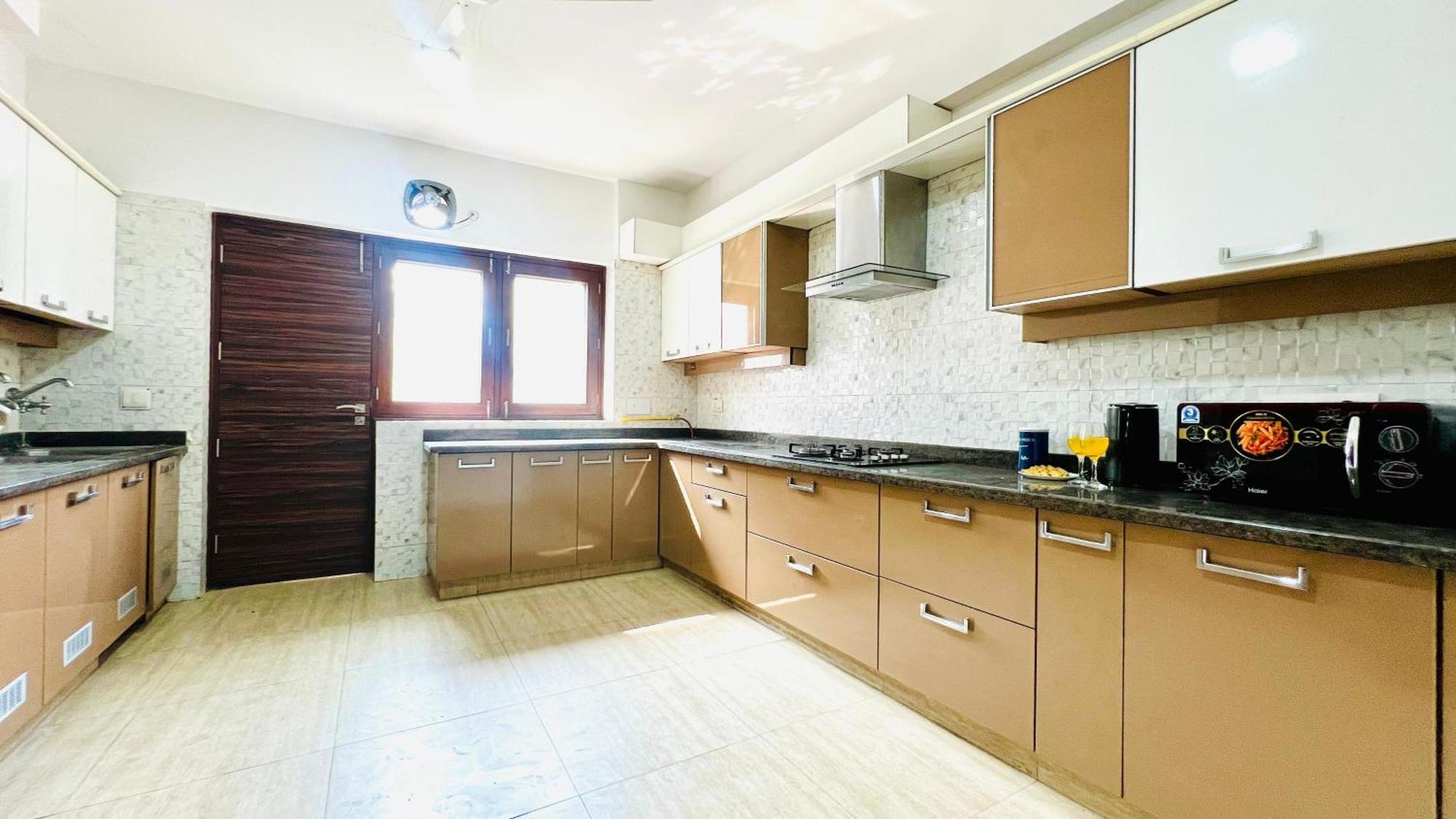 Olive Serviced Apartments - New Friends Colony New Delhi Exteriör bild